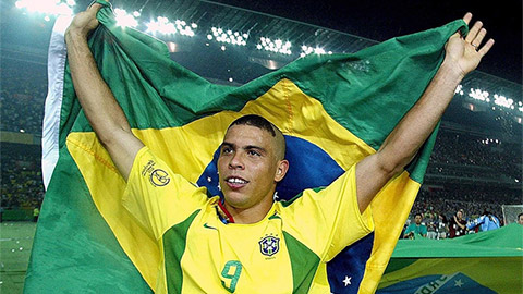 Ronaldo sẽ là người hùng của bóng đá Brazil?