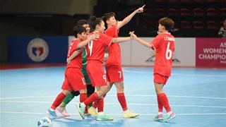 Cận cảnh các cầu thủ futsal nữ Việt Nam vỡ òa vui sướng sau khi vô địch