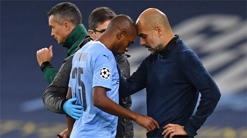 Bi kịch Fernandinho, 'tấm khiên' vững chắc của Guardiola