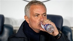 Mourinho rời Thổ Nhĩ Kỳ, lên bàn mổ phẫu thuật