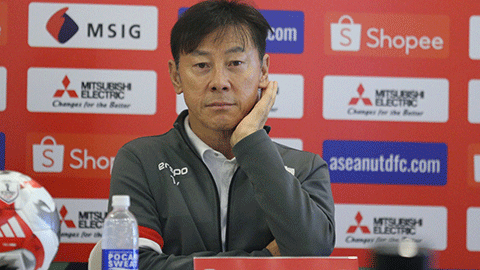 HLV Shin Tae Yong đổ lỗi cho thẻ đỏ khiến Indonesia bị loại sớm AFF Cup 2024