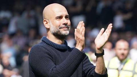 Bảo Pep Guardiola vĩ đại thì cứ cãi cơ