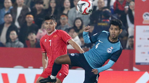 Trực tiếp bóng đá Việt Nam 0-0 Singapore: VAR ngăn Singapore ghi bàn