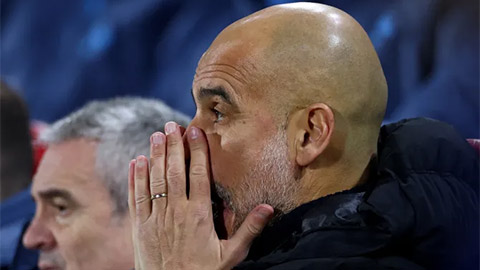 Pep Guardiola vẫn đeo nhẫn cưới trong trận hòa của Man City