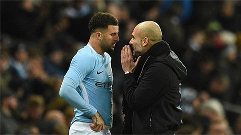 Kyle Walker khó tâm sự với Pep trước khi rời Man City