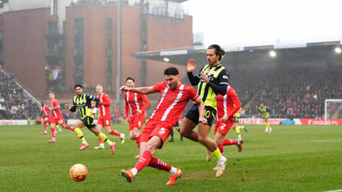 Trực tiếp Leyton Orient 1-0 Man City: Donley ghi bàn mở tỷ số đẹp mắt