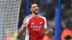 Người hùng Arsenal ngạc nhiên trước cách dùng người của HLV Arteta