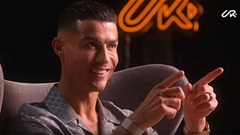 Cristiano Ronaldo có động thái lạ trên YouTube