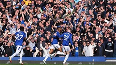 Trực tiếp Everton 2-0 MU: Doucoure nhân đôi cách biệt