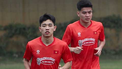 Đình Bắc gãy xương nghỉ hết V.League 2024/25
