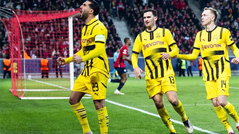 Dortmund vào tứ kết, Man City mừng rơi nước mắt