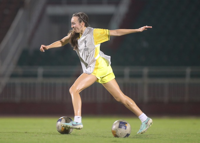 Chelsea Lê từng tập thử trong đội U19 Việt Nam. Ảnh: Quang Thịnh