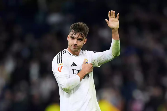 Real Madrid giữ chân Asencio
