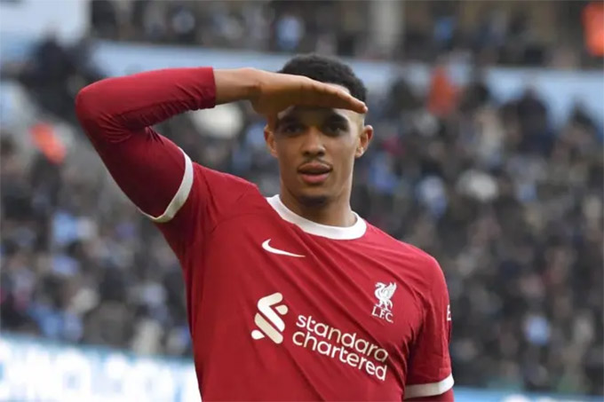 Alexander-Arnold đang ở rất gần sân Bernabeu