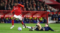 Man United mua dốt, bán còn dốt hơn