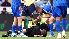 Jamie Vardy 'cướp còi' trọng tài, sẵn sàng cán mốc lịch sử