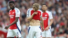 Arsenal lại hóa 'chuột nhỏ' đúng vào giai đoạn sinh tử