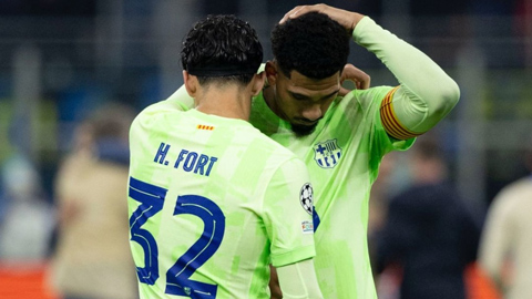 Fan Barca yêu cầu CLB bán một cầu thủ ngay lập tức sau trận thua Inter