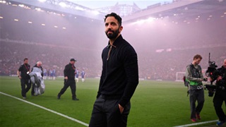 HLV Amorim cảnh báo cầu thủ MU khi đối đầu Tottenham ở CK Europa League