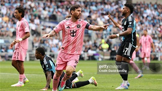 VIDEO Messi ghi bàn thắng để phá sâu kỷ lục của Ronaldo