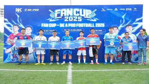 Hội CĐV Man City, MU, Barcelona, Real Madrid thi đấu giải bóng đá điện tử  