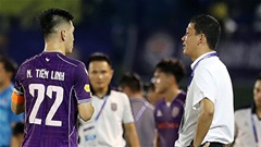 Tiến Linh 2 lần từ chối quyết định thay người của HLV Anh Đức
