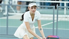 Á hậu Bùi Khánh Linh giật giải pickleball nhờ từng làm... thủ môn bóng đá