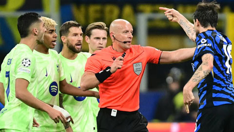 Trọng tài Szymon Marciniak bị UEFA kỷ luật sau trận Inter 4-3 Barca