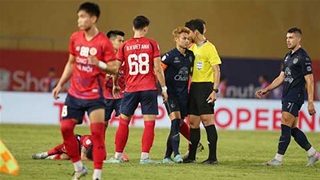VIDEO Phẫn nộ với pha vào bóng ác ý của Bunmathan với Quang Hải 
