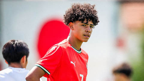 MU và hơn 10 CLB hàng đầu châu Âu 'phát điên' vì con trai Ronaldo