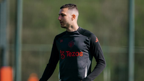Dalot và Yoro sẵn sàng đá chung kết Europa League với MU