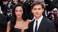 Vợ xinh của Dybala quyến rũ và huyền bí khi tham dự Liên hoan phim Cannes lần thứ 78