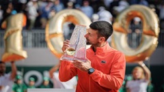 Djokovic đánh bại Hurkacz ẵm Geneva Open, hoàn thành 100 danh hiệu ATP