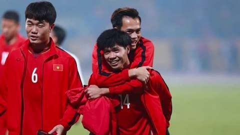 Công Phượng lên tuyển, tặng Văn Toàn quà 26 triệu đồng