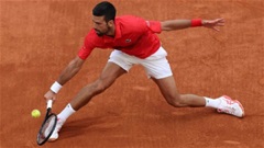 Djokovic chấn thương vẫn đánh tie-break tuyệt đỉnh, hạ tay vợt Pháp ở Roland Garros