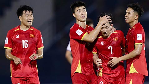 HLV Kim Sang Sik giữ ổn định bộ khung ĐT  Việt Nam?