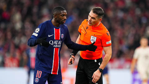 Trọng tài từng lập kỷ lục rút thẻ bắt chung kết Champions League