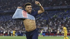 Desire Doue, ‘Tiểu Neymar’ trong vai đại tướng quân