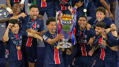 Cú ăn ba lịch sử của PSG, thời đại tập thể của Luis Enrique