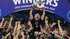  Luis Enrique cân bằng thành tích của Mourinho