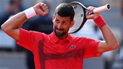 Novak Djokovic phô diễn sức mạnh trước ngôi sao nước Anh, đoạt vé tứ kết Roland Garros