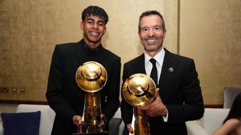 Mất Ronaldo, Jorge Mendes lấy lại vị thế siêu cò nhờ 'Messi mới'