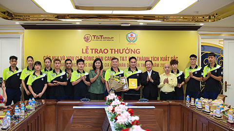 CLB bóng bàn CAND - T&T được thưởng hơn 1,2 tỷ đồng