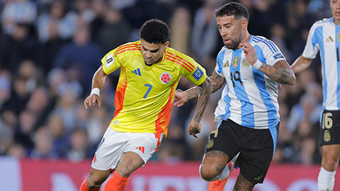 Sao Liverpool solo qua 4 cầu thủ Argentina để ghi bàn đẹp mắt