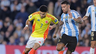 Sao Liverpool solo qua 4 cầu thủ Argentina để ghi bàn đẹp mắt