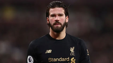 Liverpool nhận đề nghị bất ngờ cho Alisson