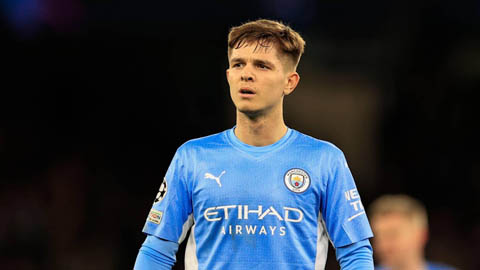 Ten Hag muốn mua 3 cầu thủ sau khi bán Florian Wirtz với giá kỷ lục