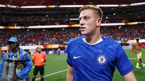 Liam Delap nói gì sau khi tỏa sáng ở trận ra mắt Chelsea?