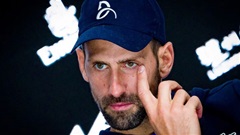 Gia đình Novak Djokovic từng bị mafia tấn công để... đòi nợ