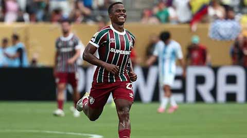 VIDEO: Sao Fluminense sút phạt ghi bàn đẹp không kém gì Messi